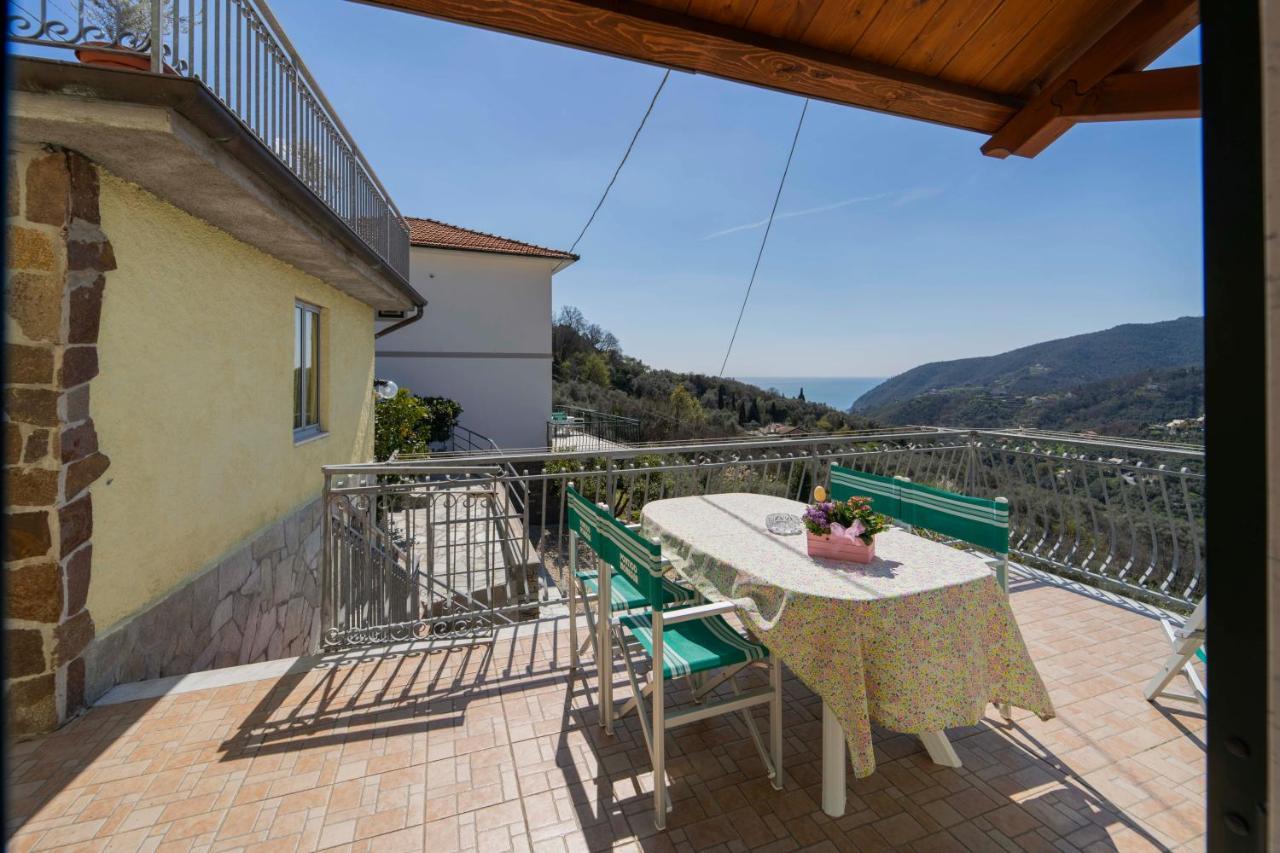 Casa Vacanza Il Portico Монеглия Екстериор снимка