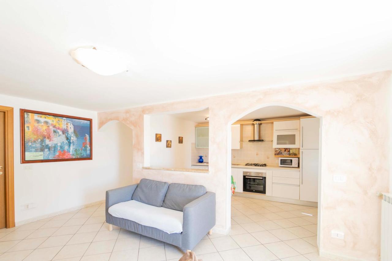 Casa Vacanza Il Portico Монеглия Екстериор снимка