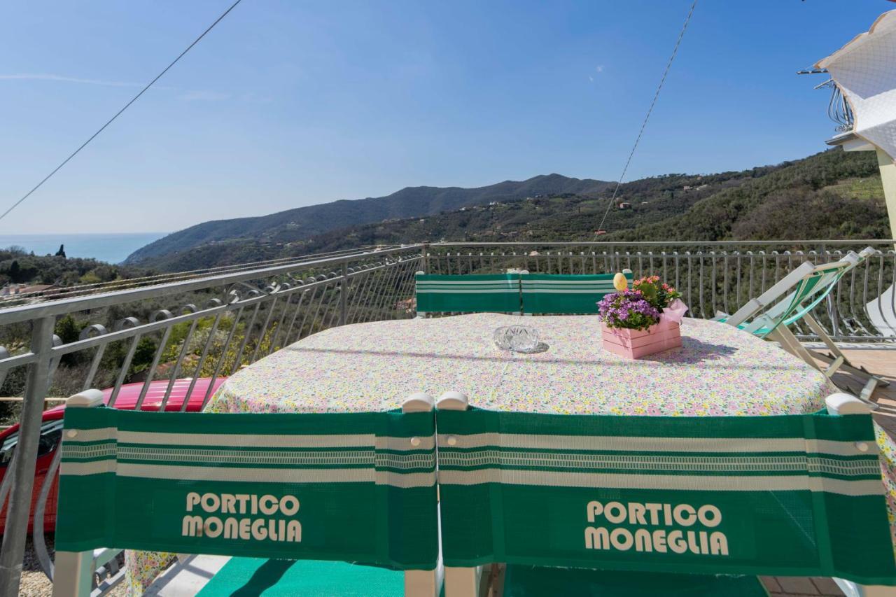 Casa Vacanza Il Portico Монеглия Екстериор снимка