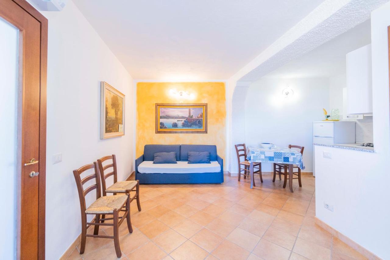 Casa Vacanza Il Portico Монеглия Екстериор снимка