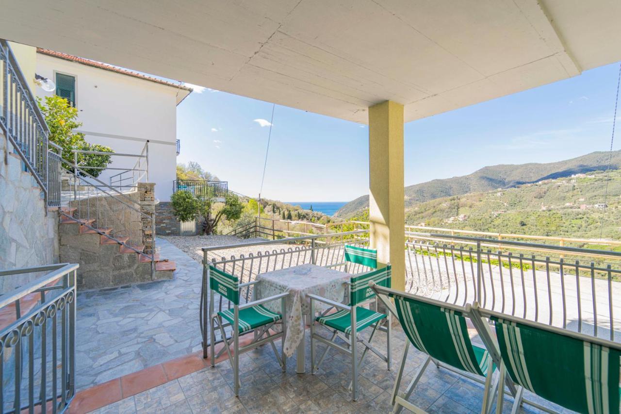 Casa Vacanza Il Portico Монеглия Екстериор снимка